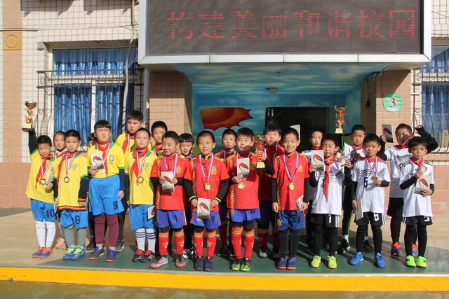 欧冠-迪亚斯助攻本纳塞尔制胜 AC米兰1-0那不勒斯
